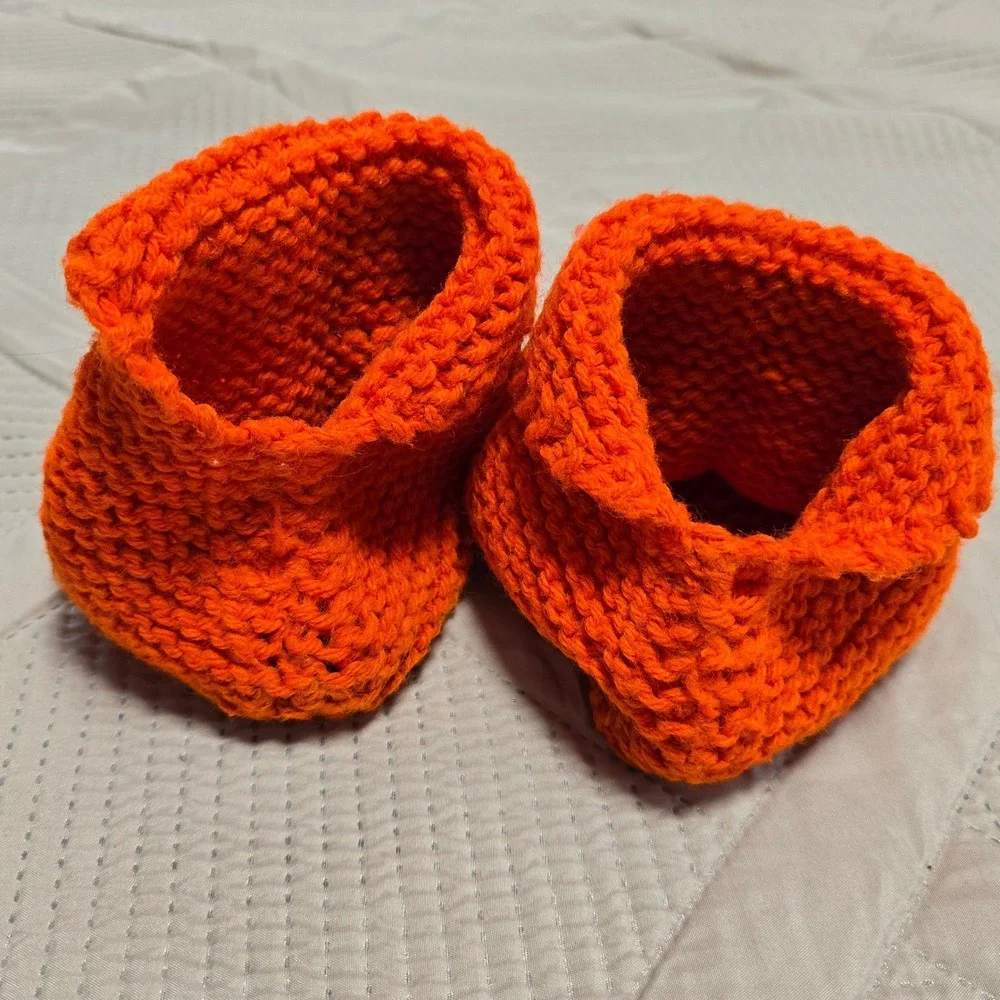 Hand Knit Orange Footie Slippers Booties Teen Adult Cozy‎ Warm House Shoes 1980s - Picture 2 of 4
